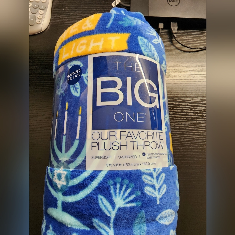 The big one Plush Throw